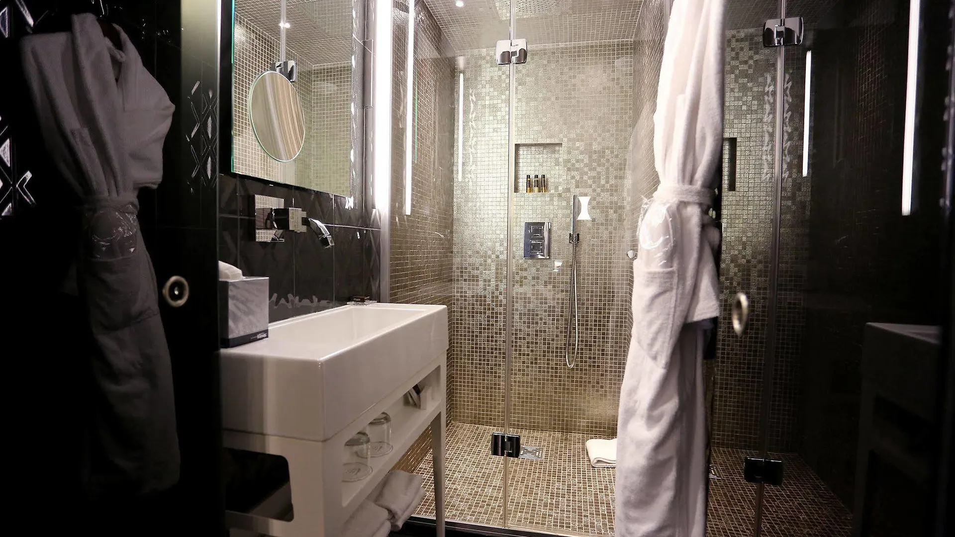 Le Malown Hotel